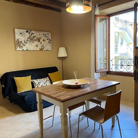 La Casa Sul Sasso In Town Serviced Accommodations Дервио Екстериор снимка