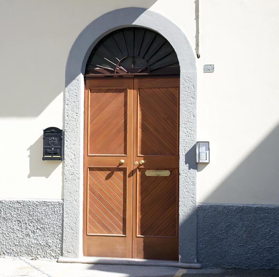 La Casa Sul Sasso In Town Serviced Accommodations Дервио Екстериор снимка