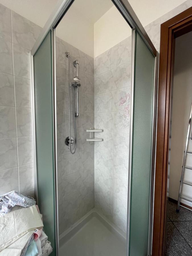 La Casa Sul Sasso In Town Serviced Accommodations Дервио Екстериор снимка