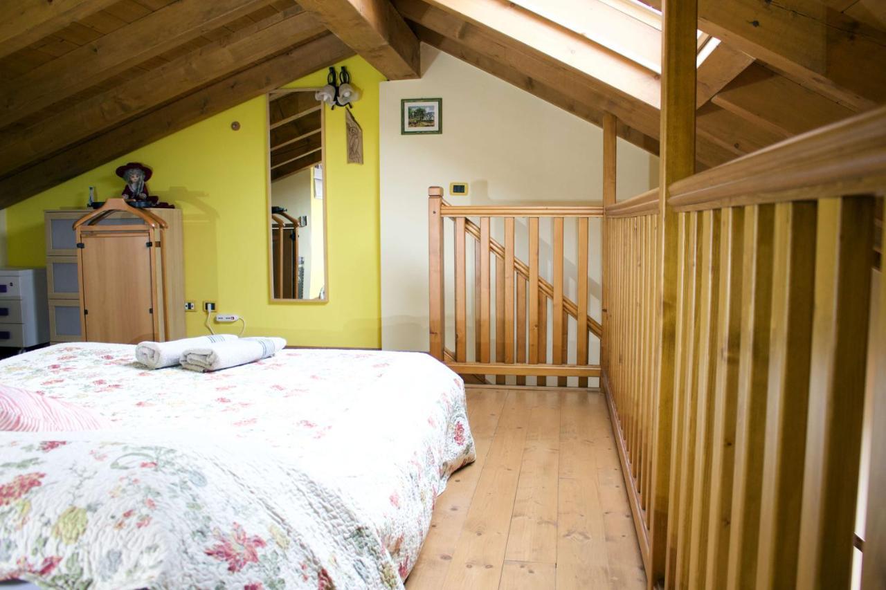 La Casa Sul Sasso In Town Serviced Accommodations Дервио Екстериор снимка