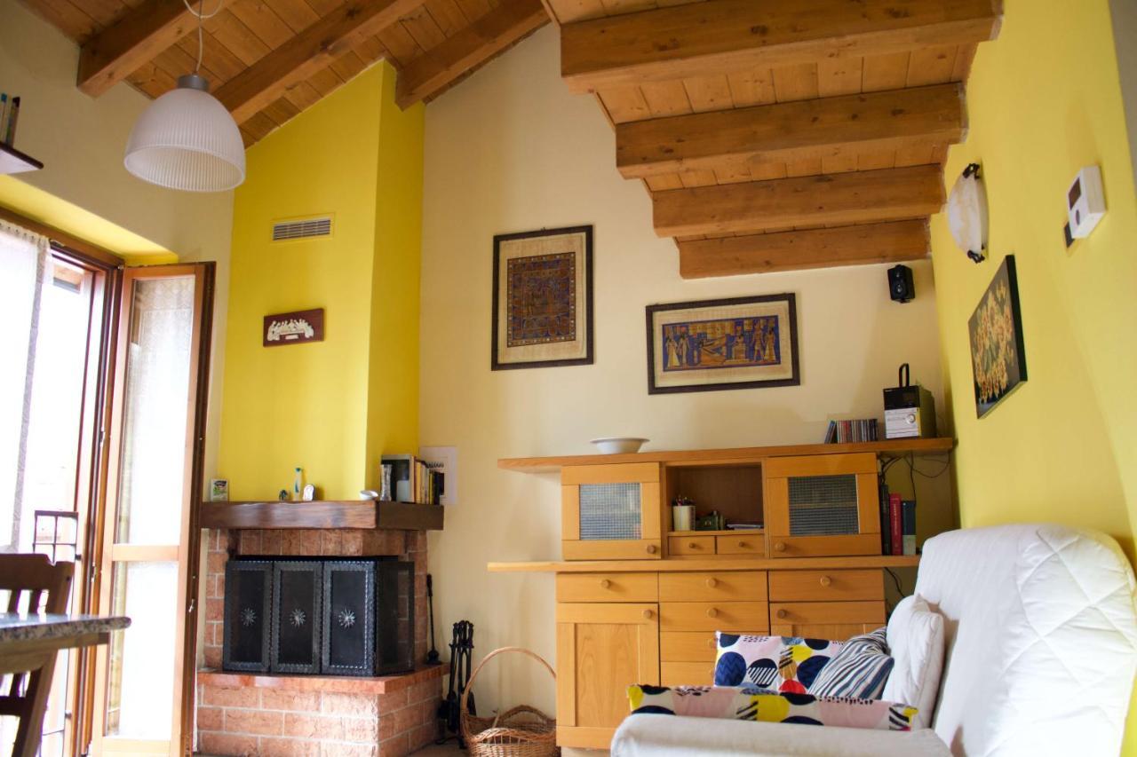 La Casa Sul Sasso In Town Serviced Accommodations Дервио Екстериор снимка