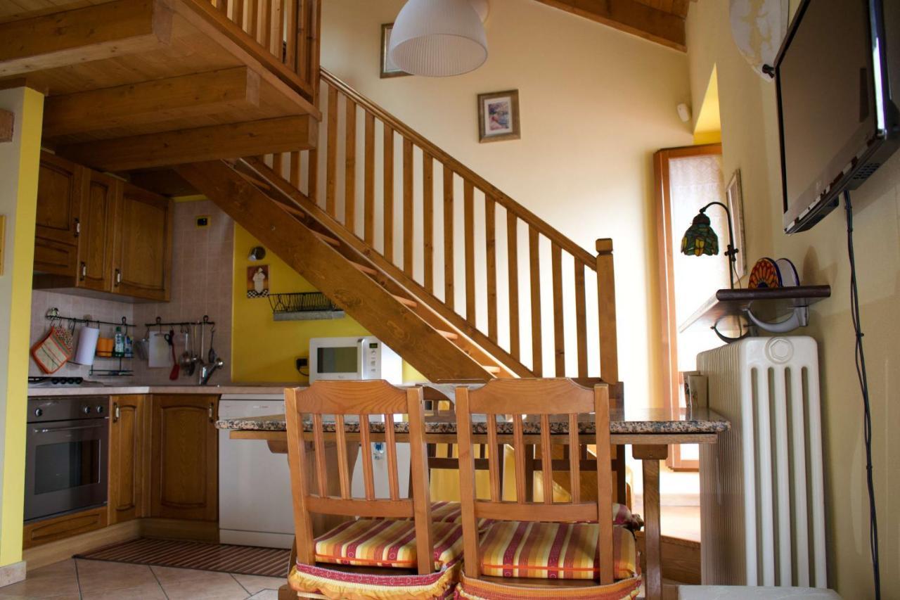 La Casa Sul Sasso In Town Serviced Accommodations Дервио Екстериор снимка