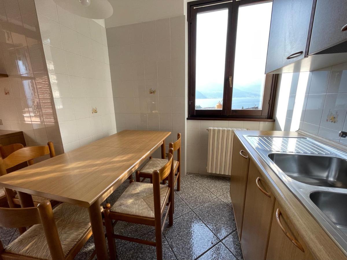 La Casa Sul Sasso In Town Serviced Accommodations Дервио Екстериор снимка